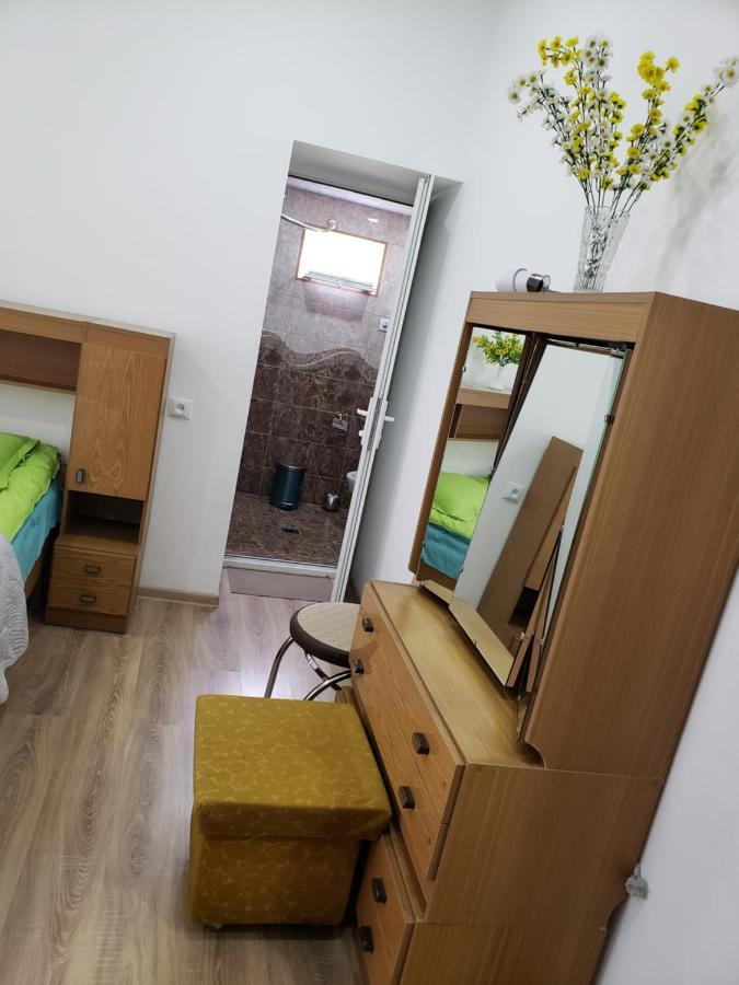 Guest House Nanu Mestia Buitenkant foto